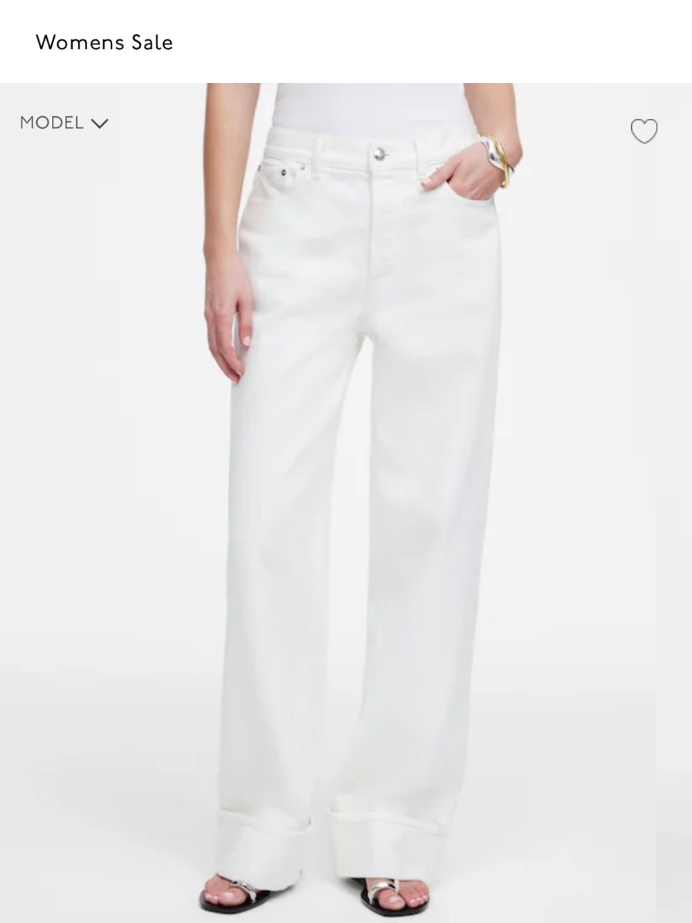 Madewell white low slung baggy jean in white. Size 25